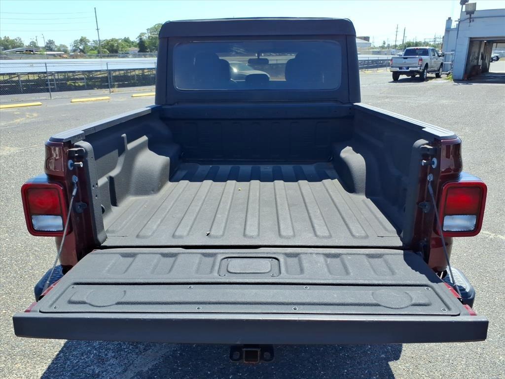 used 2021 Jeep Gladiator car, priced at $29,000