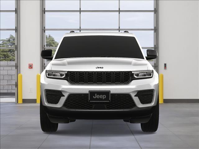 new 2024 Jeep Grand Cherokee car, priced at $41,800