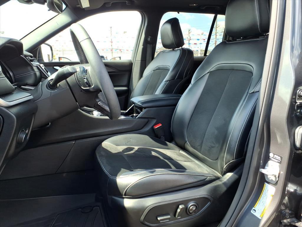 used 2023 Jeep Grand Cherokee car, priced at $34,200