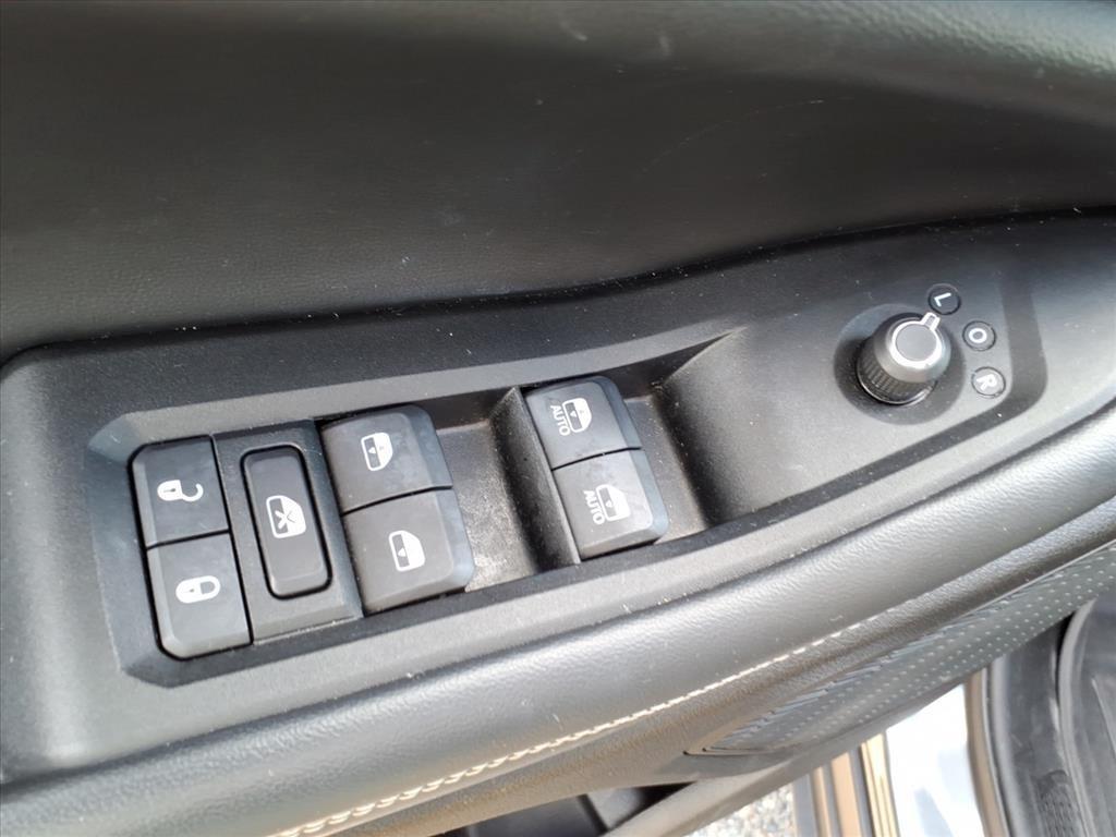 used 2023 Jeep Grand Cherokee car, priced at $34,200