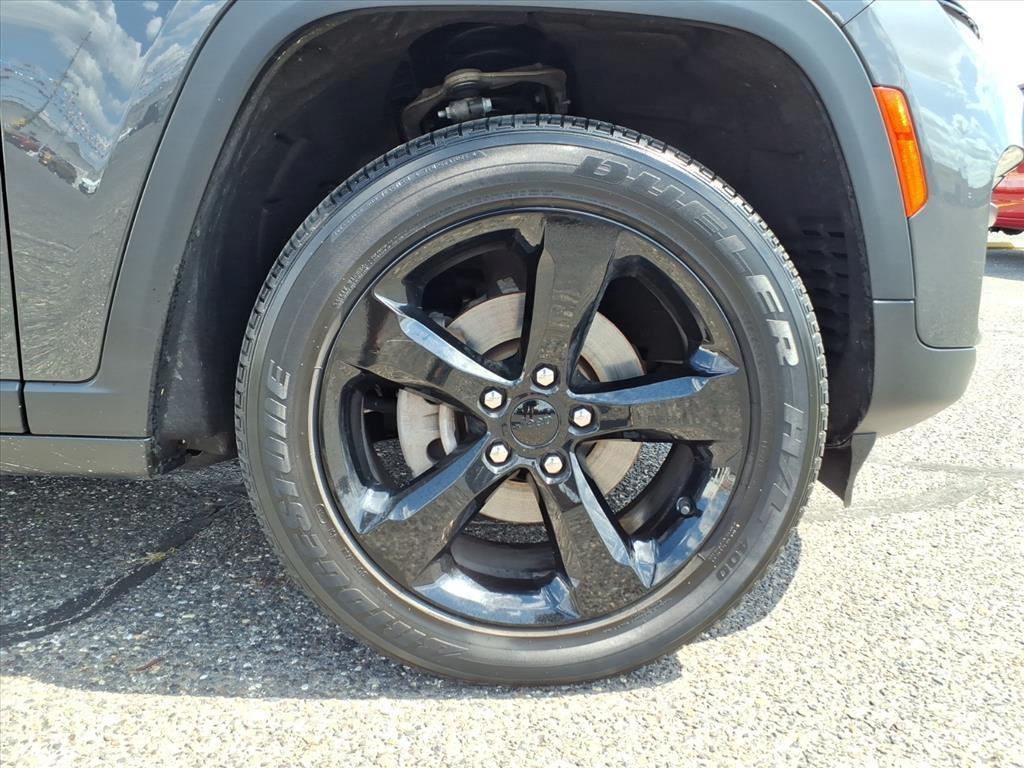 used 2023 Jeep Grand Cherokee car, priced at $34,200