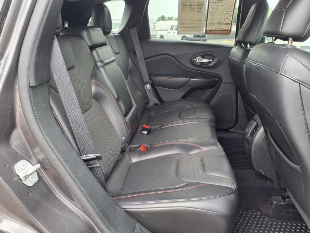 used 2019 Jeep Cherokee car, priced at $17,450