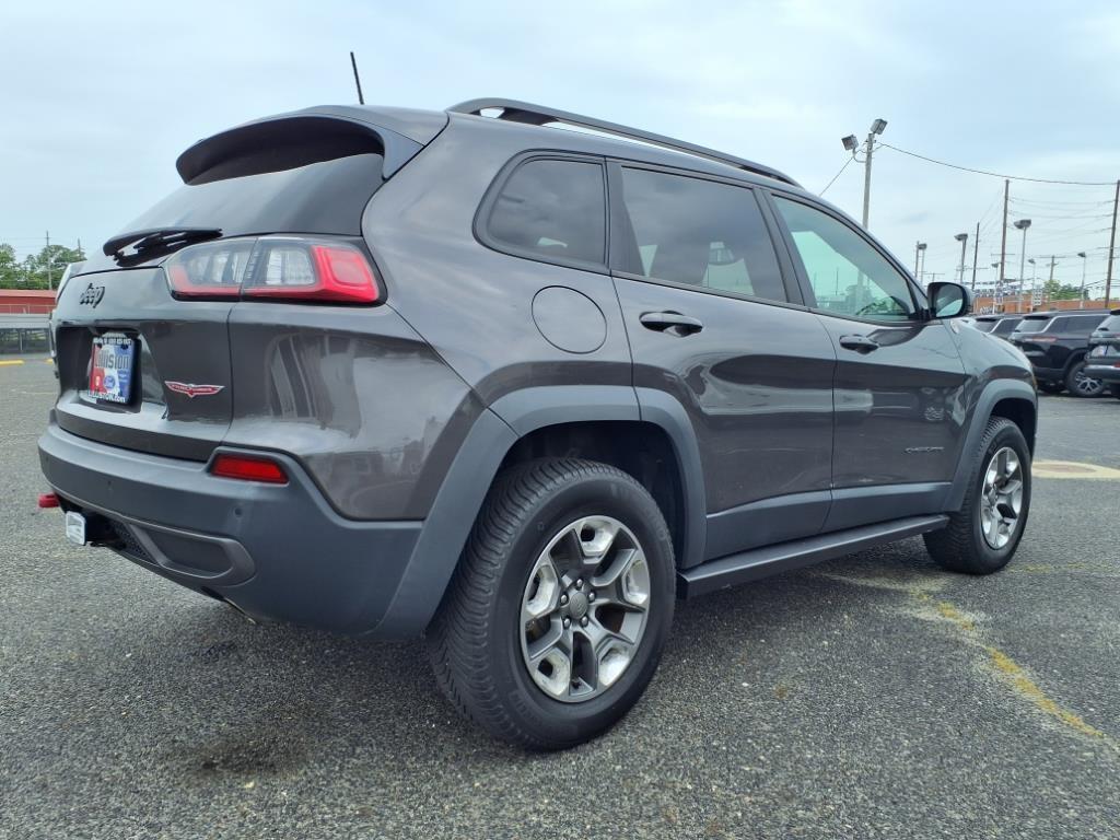 used 2019 Jeep Cherokee car, priced at $17,450