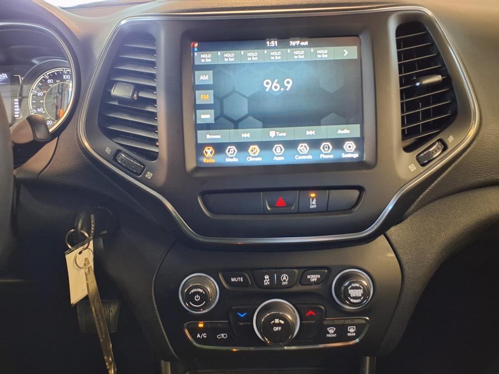used 2022 Jeep Cherokee car, priced at $23,944