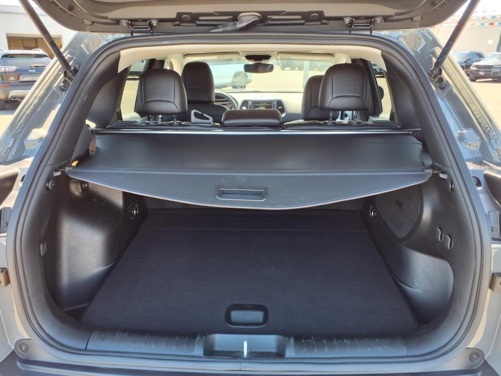 used 2022 Jeep Cherokee car, priced at $23,944