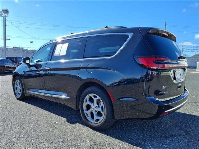 used 2023 Chrysler Pacifica car, priced at $28,195