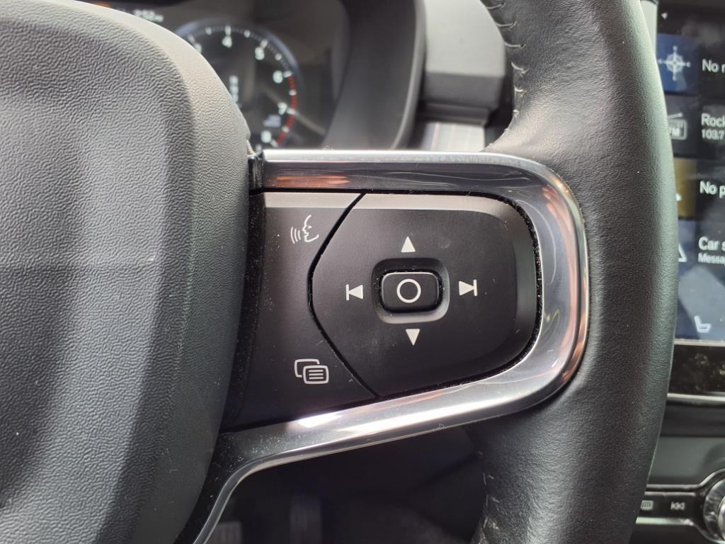 used 2019 Volvo XC40 car, priced at $19,985