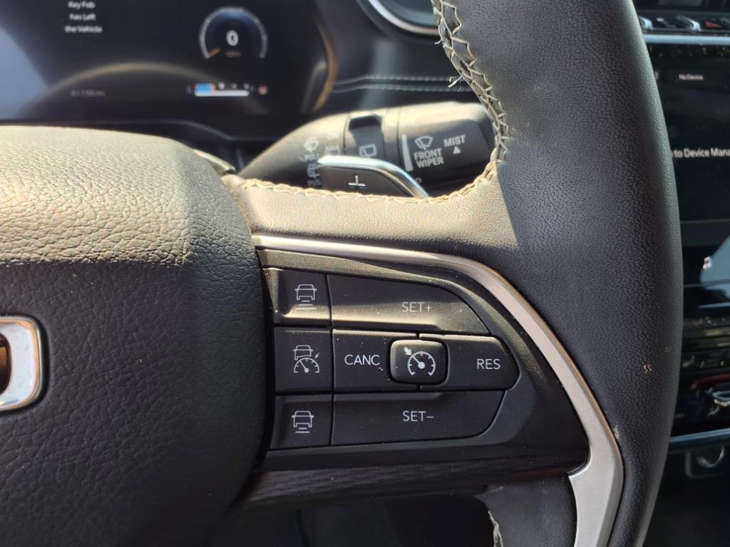 used 2023 Jeep Grand Cherokee car, priced at $34,891