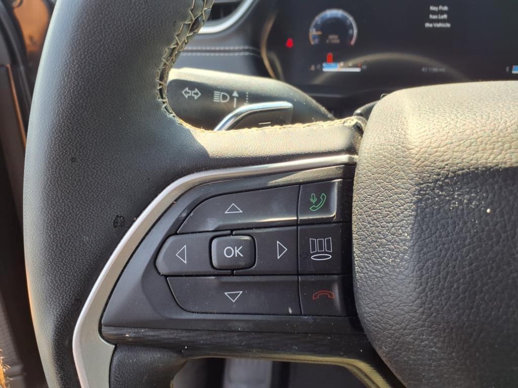 used 2023 Jeep Grand Cherokee car, priced at $34,891