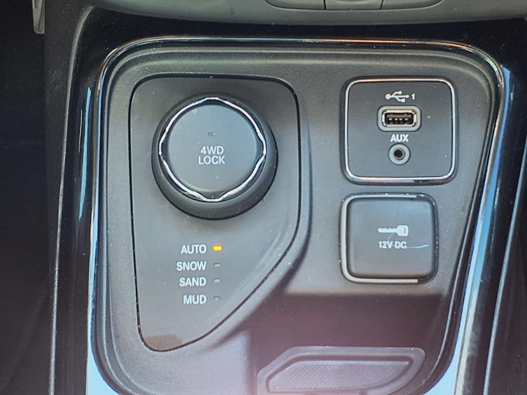 used 2019 Jeep Compass car, priced at $15,194