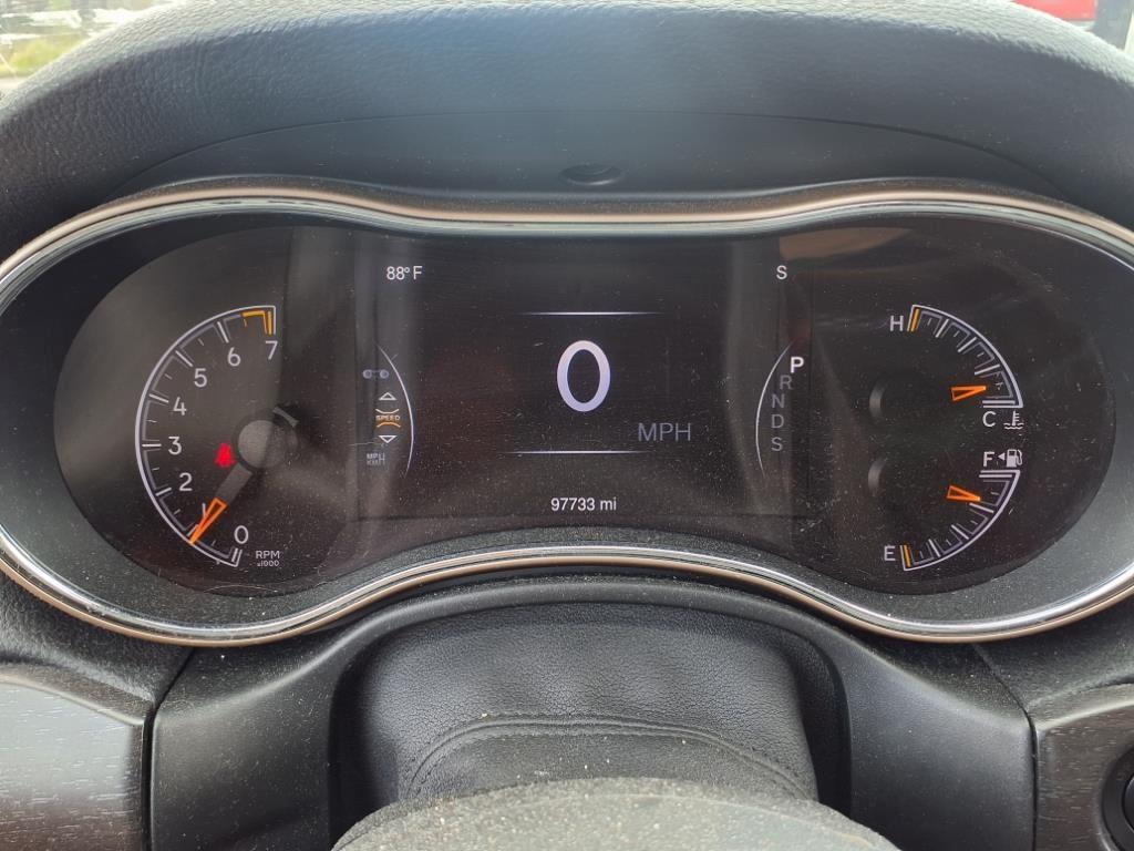 used 2015 Jeep Grand Cherokee car, priced at $14,904