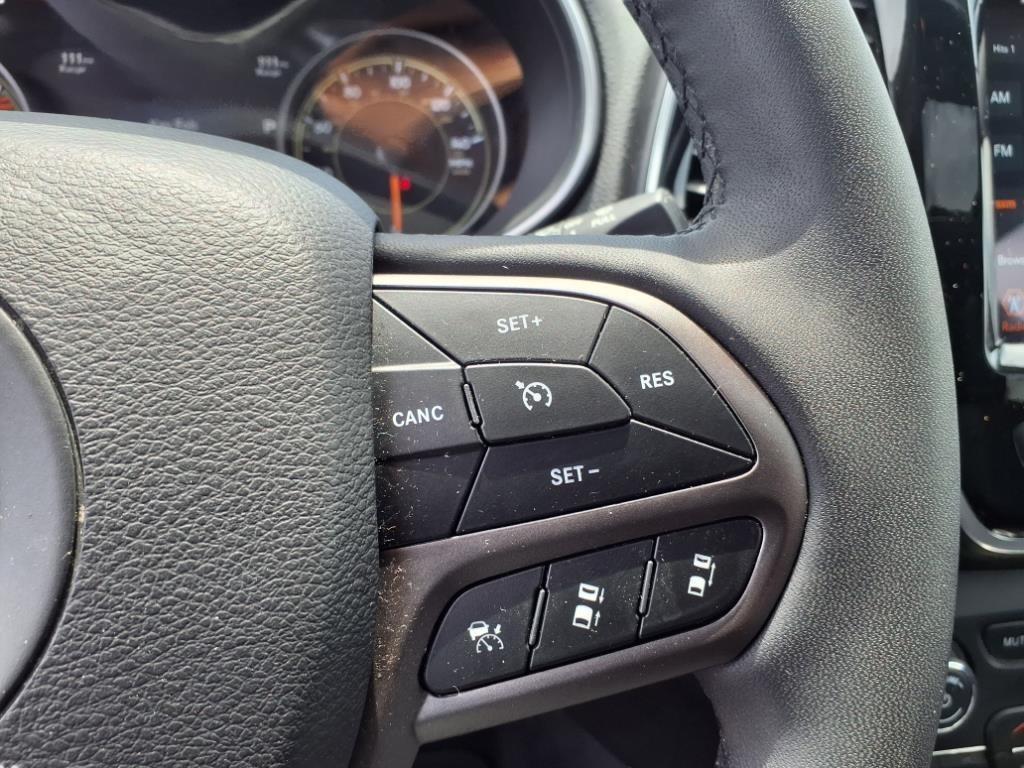 used 2022 Jeep Cherokee car, priced at $22,600