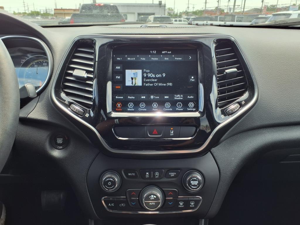 used 2022 Jeep Cherokee car, priced at $27,288