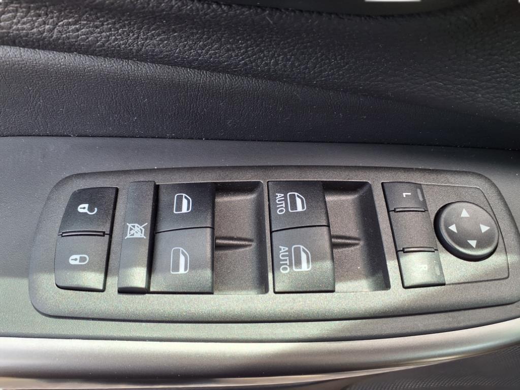 used 2022 Jeep Cherokee car, priced at $22,600