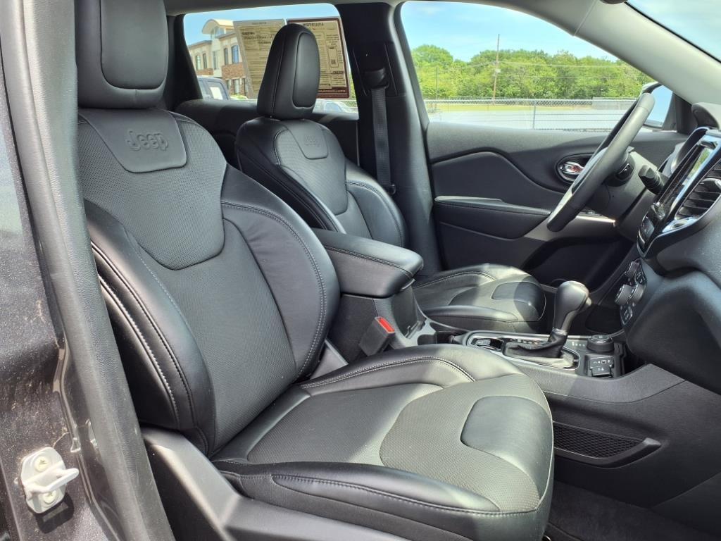 used 2022 Jeep Cherokee car, priced at $27,288