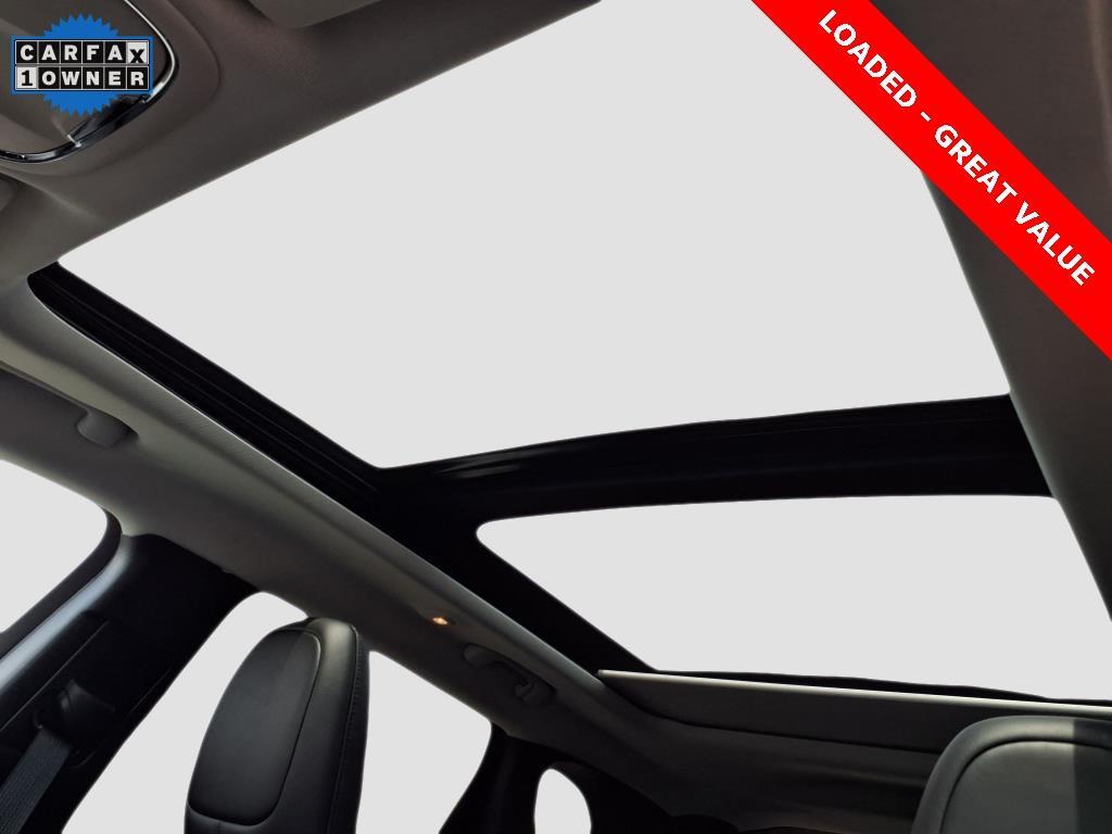 used 2022 Jeep Cherokee car, priced at $21,990