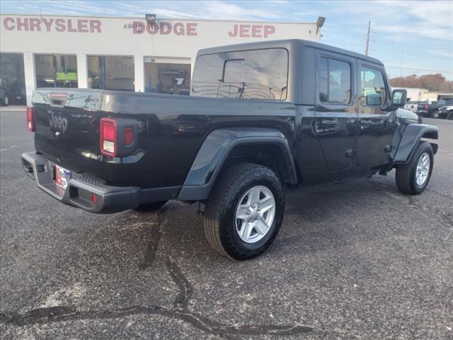 used 2022 Jeep Gladiator car, priced at $32,000