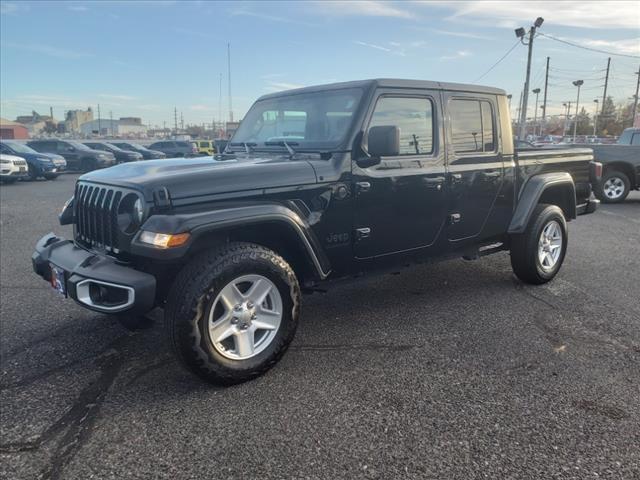 used 2022 Jeep Gladiator car, priced at $32,000