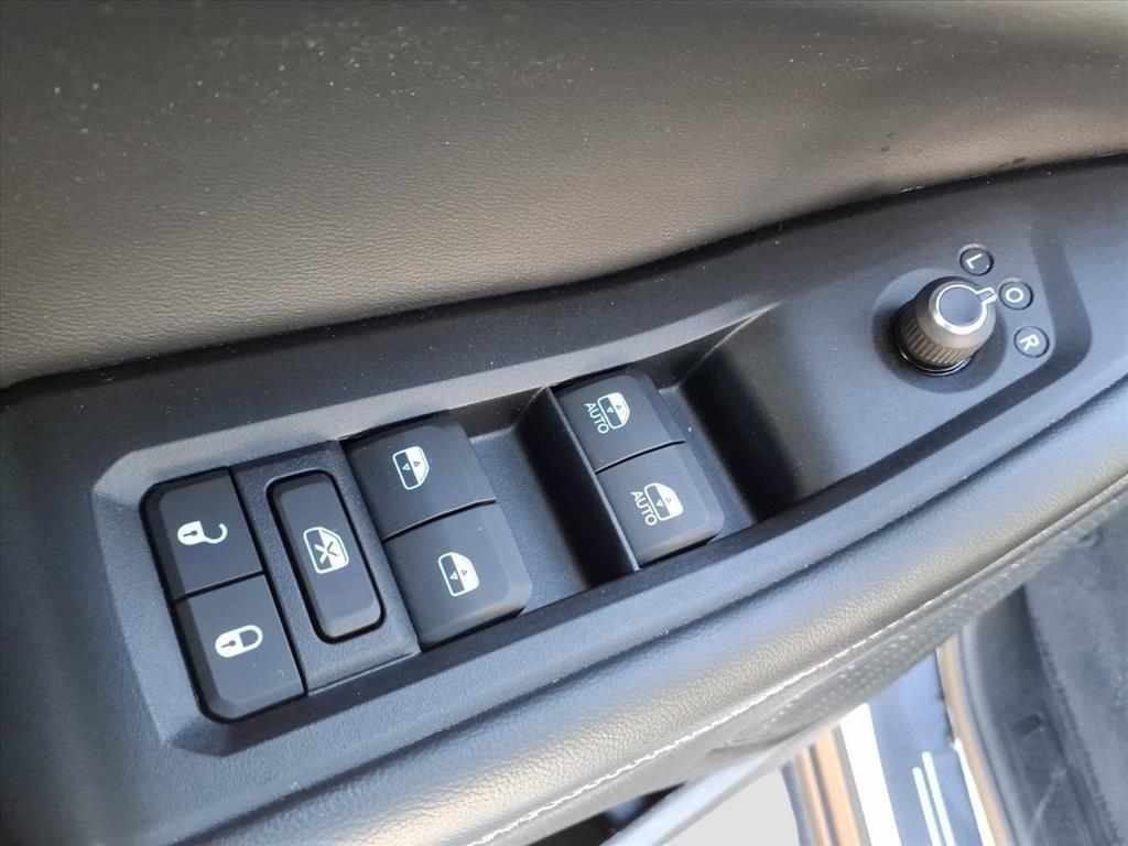 used 2023 Jeep Grand Cherokee car, priced at $32,690