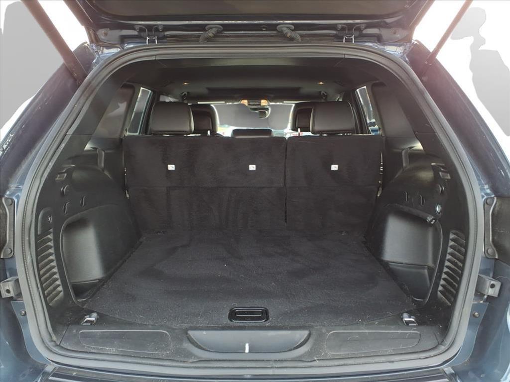 used 2021 Jeep Grand Cherokee car, priced at $25,000