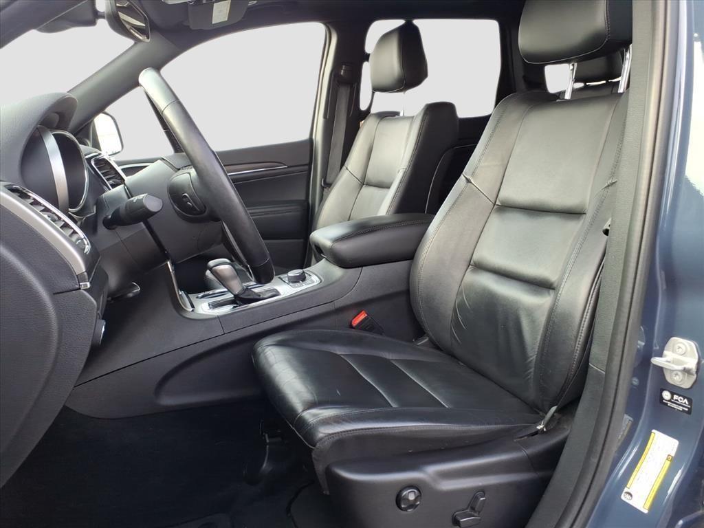 used 2021 Jeep Grand Cherokee car, priced at $25,000