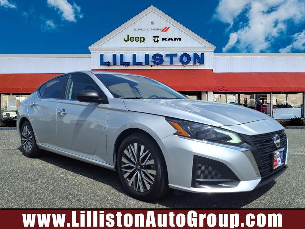 used 2024 Nissan Altima car, priced at $21,994