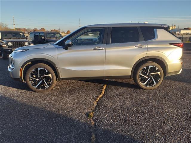 used 2024 Mitsubishi Outlander car, priced at $28,799