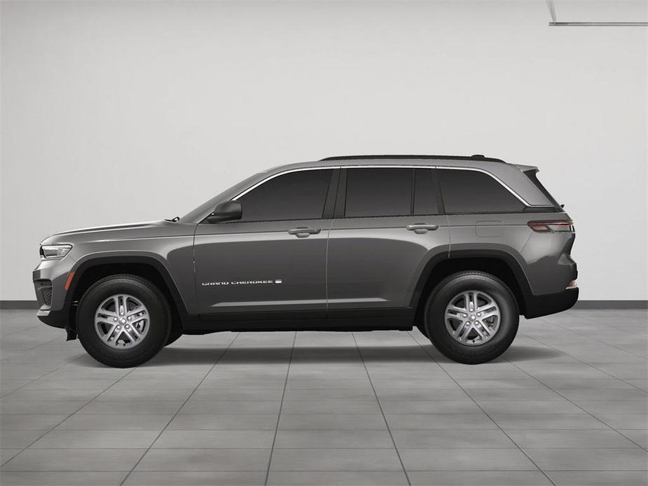 new 2024 Jeep Grand Cherokee car, priced at $37,925