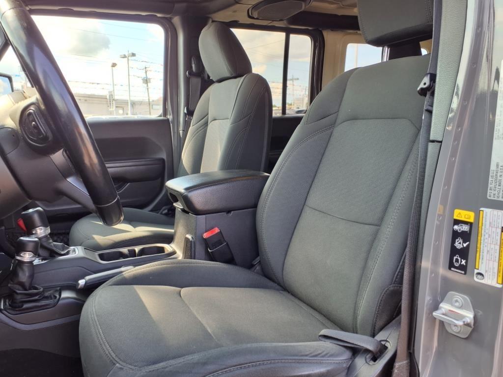 used 2021 Jeep Wrangler Unlimited car, priced at $27,675