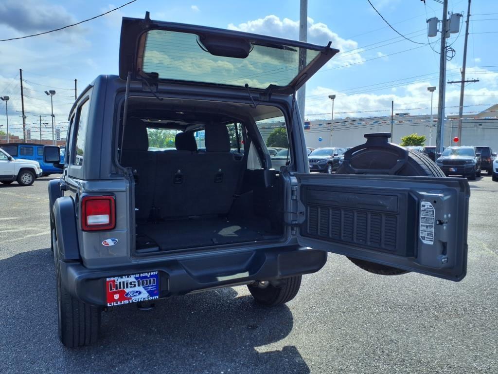 used 2021 Jeep Wrangler Unlimited car, priced at $27,675