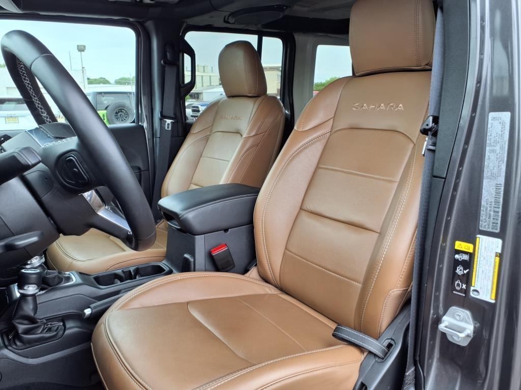 used 2022 Jeep Wrangler Unlimited car, priced at $38,000