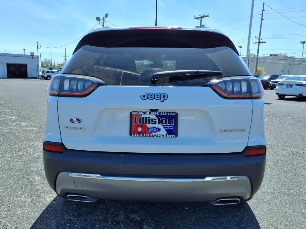 used 2022 Jeep Cherokee car, priced at $28,399