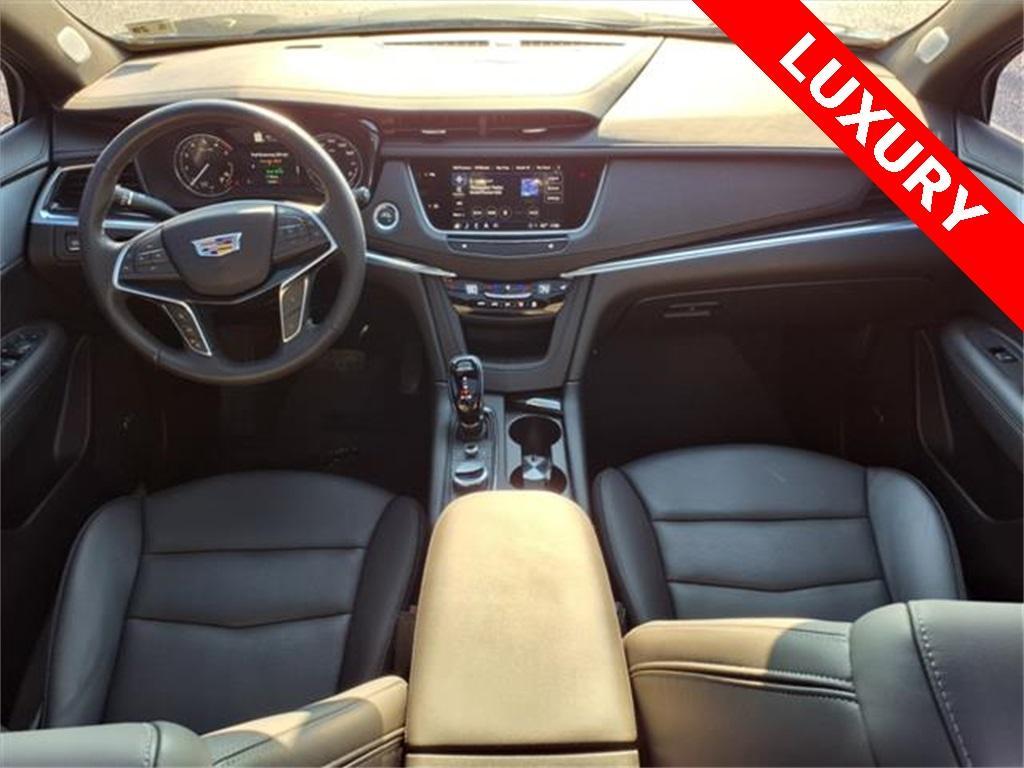 used 2024 Cadillac XT5 car, priced at $38,595
