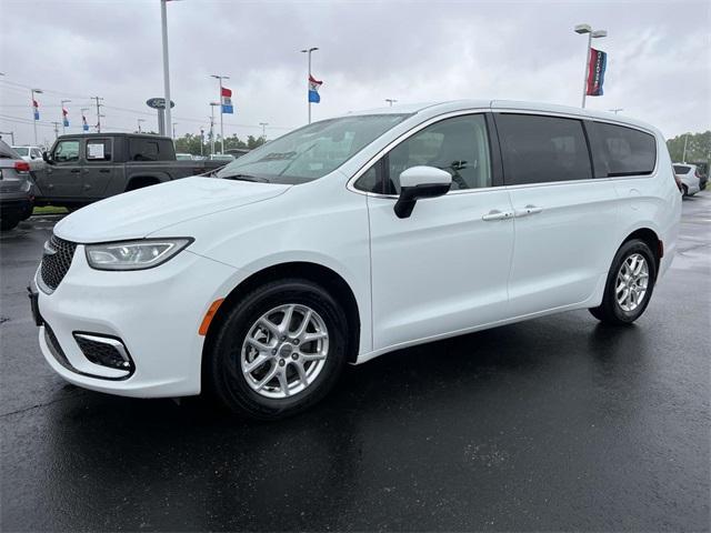 used 2023 Chrysler Pacifica car, priced at $22,500