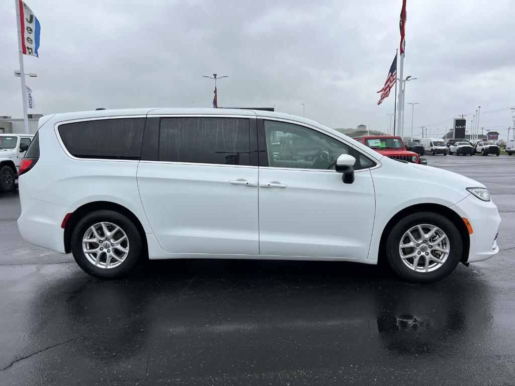 used 2023 Chrysler Pacifica car, priced at $25,000