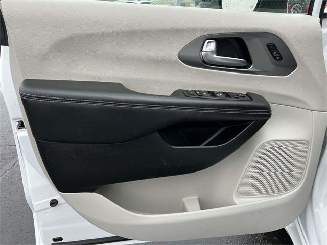 used 2023 Chrysler Pacifica car, priced at $22,500