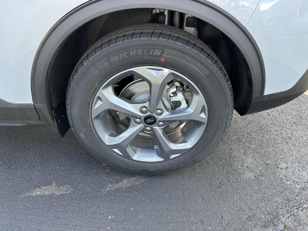 new 2025 Ford Escape car, priced at $29,120