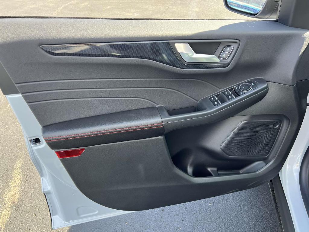 new 2025 Ford Escape car, priced at $29,120