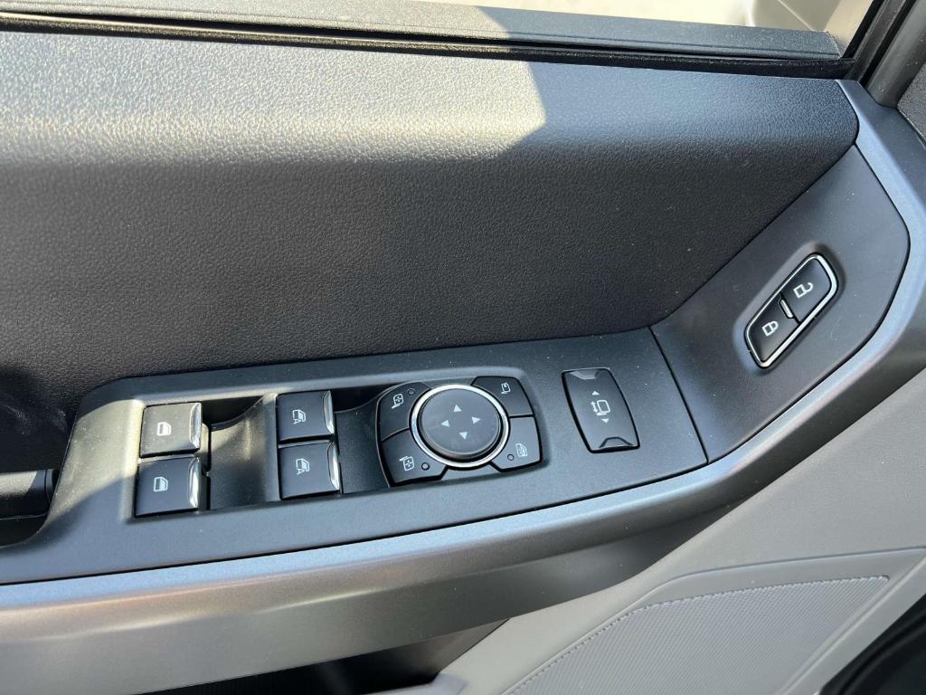 new 2025 Ford F-250 car, priced at $61,660