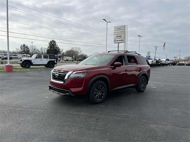 used 2022 Nissan Pathfinder car, priced at $28,000