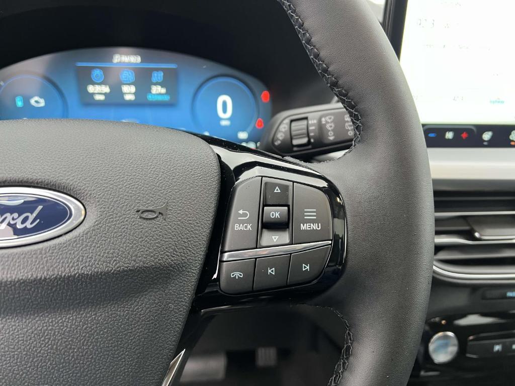 new 2025 Ford Escape car, priced at $39,204