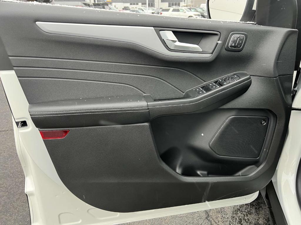 new 2025 Ford Escape car, priced at $39,204