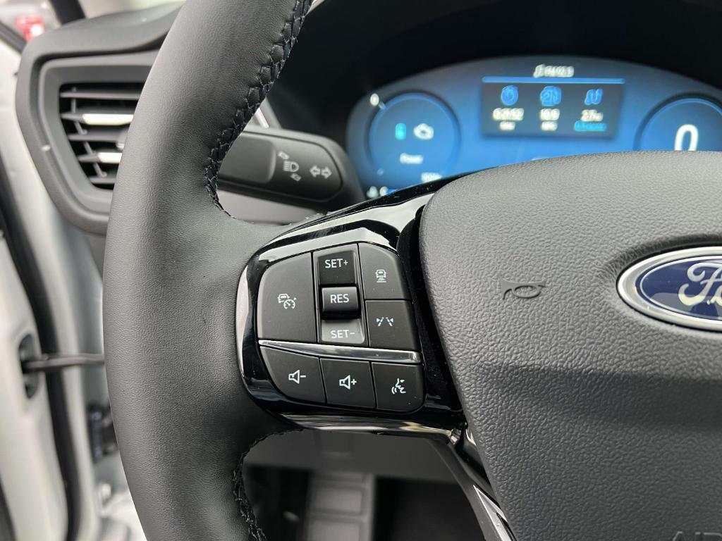 new 2025 Ford Escape car, priced at $39,204