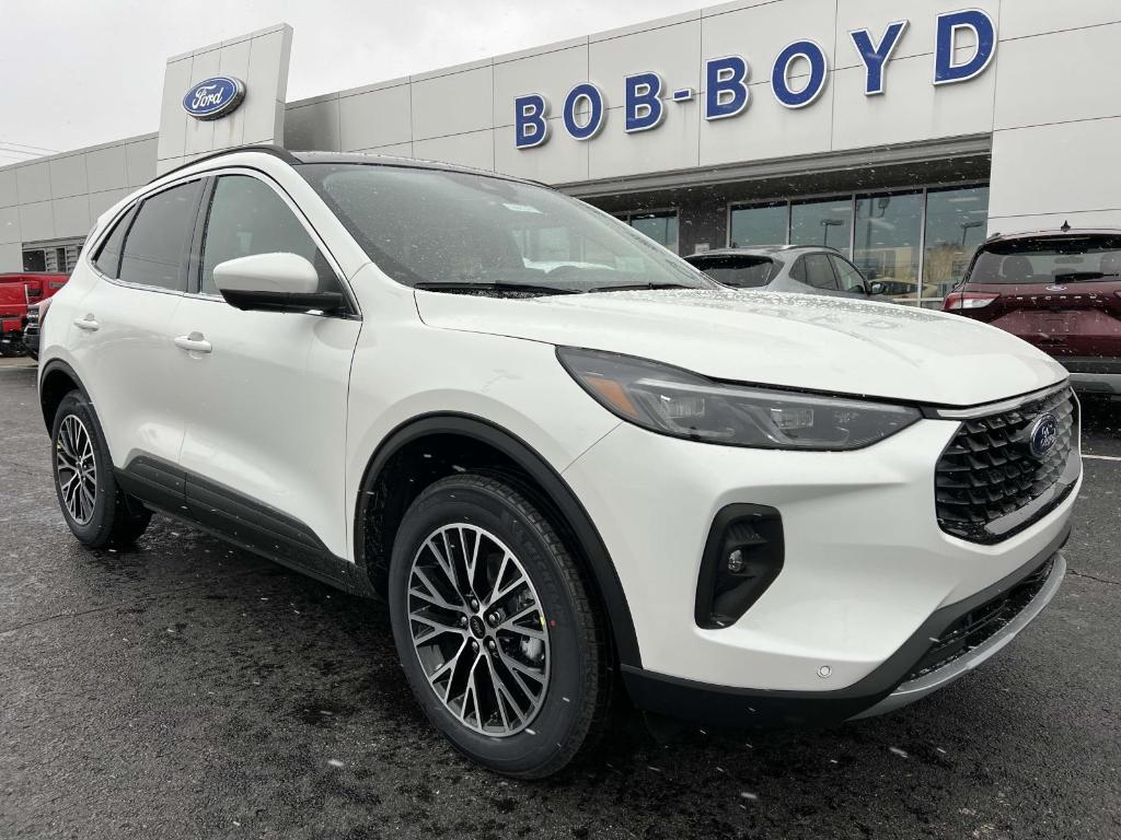 new 2025 Ford Escape car, priced at $40,204