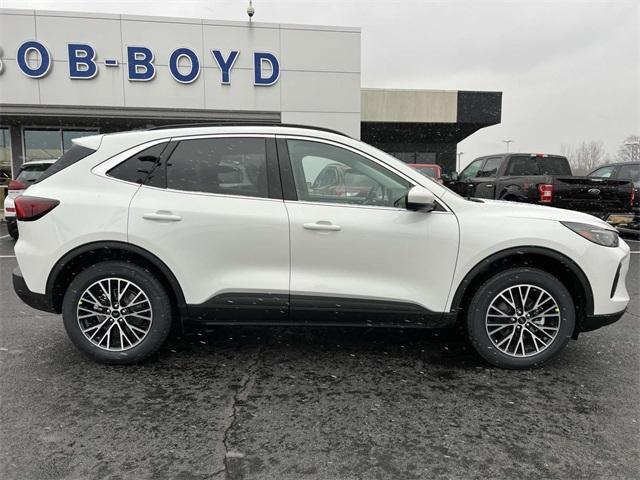new 2025 Ford Escape car, priced at $40,204