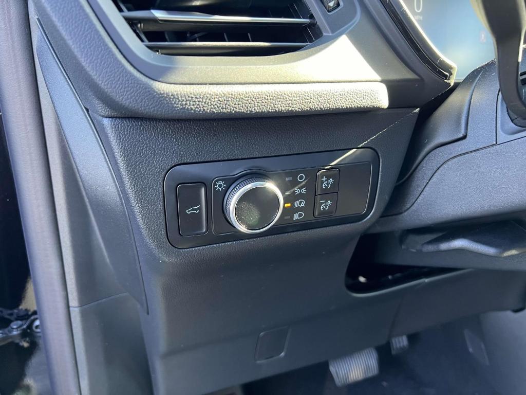 new 2025 Ford Escape car, priced at $30,545