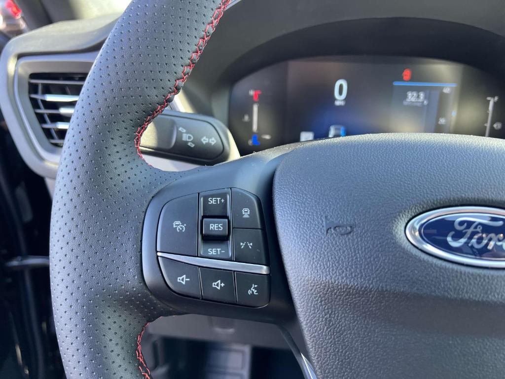 new 2025 Ford Escape car, priced at $30,545