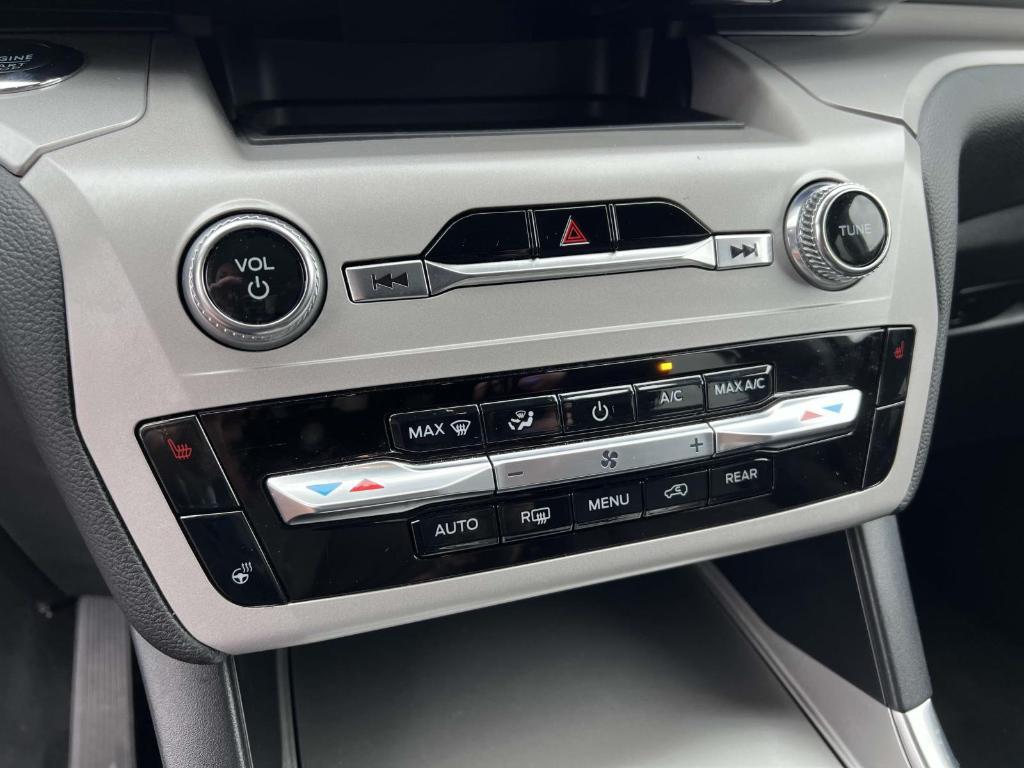 used 2023 Ford Explorer car, priced at $31,359