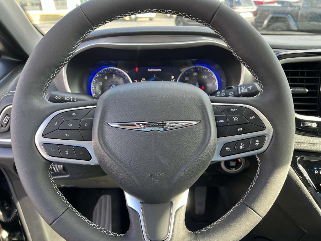 new 2025 Chrysler Pacifica car, priced at $45,710