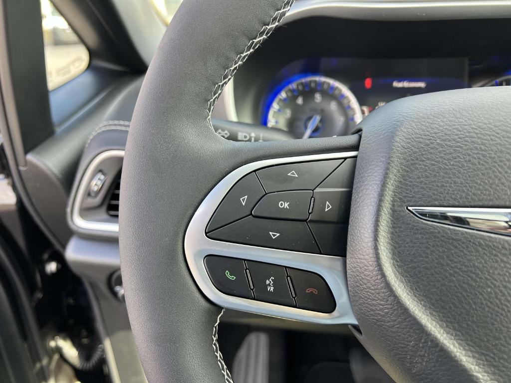 new 2025 Chrysler Pacifica car, priced at $45,710